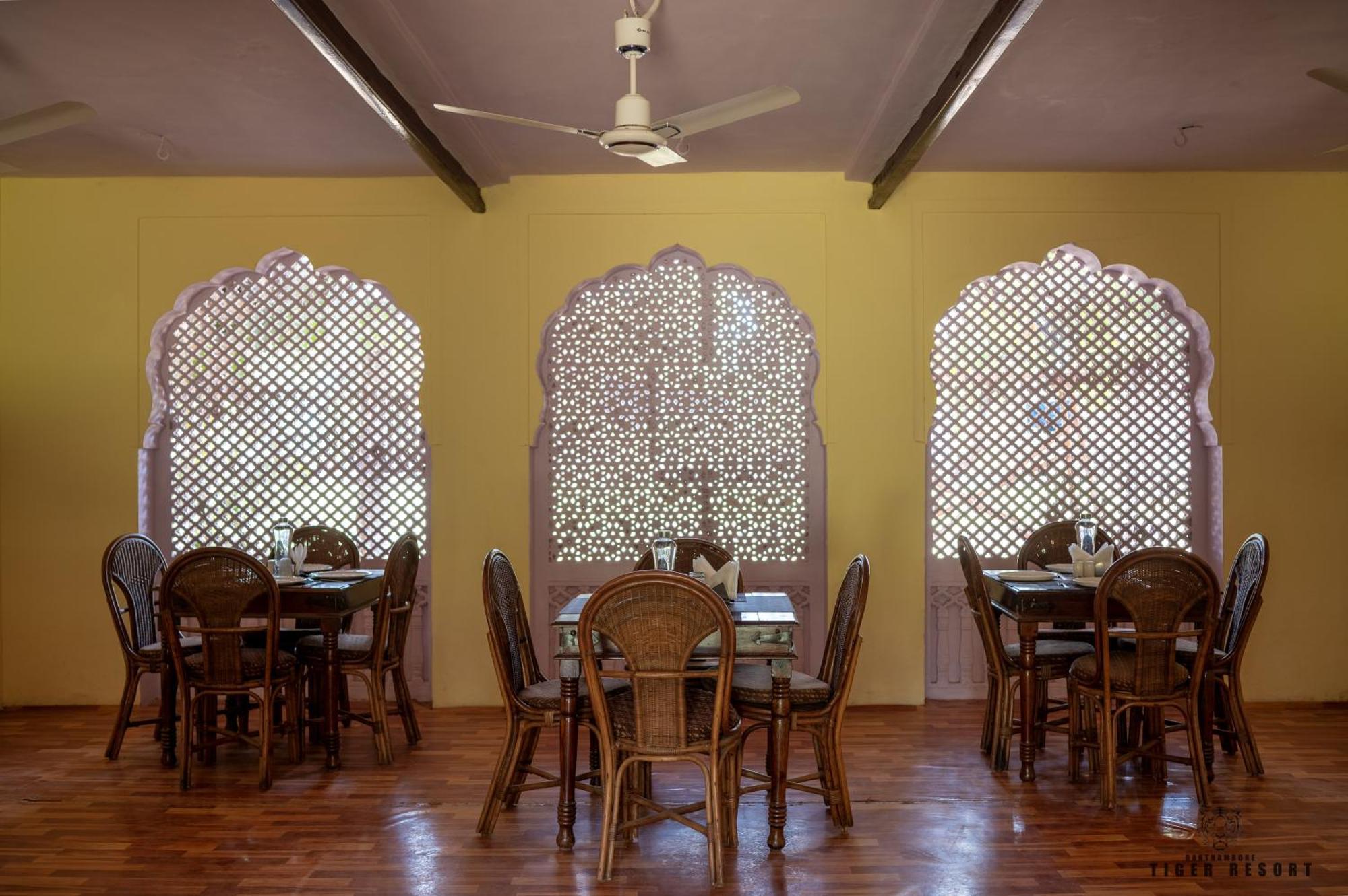 Ranthambore Tiger Resort Sawai Madhopur Exterior photo